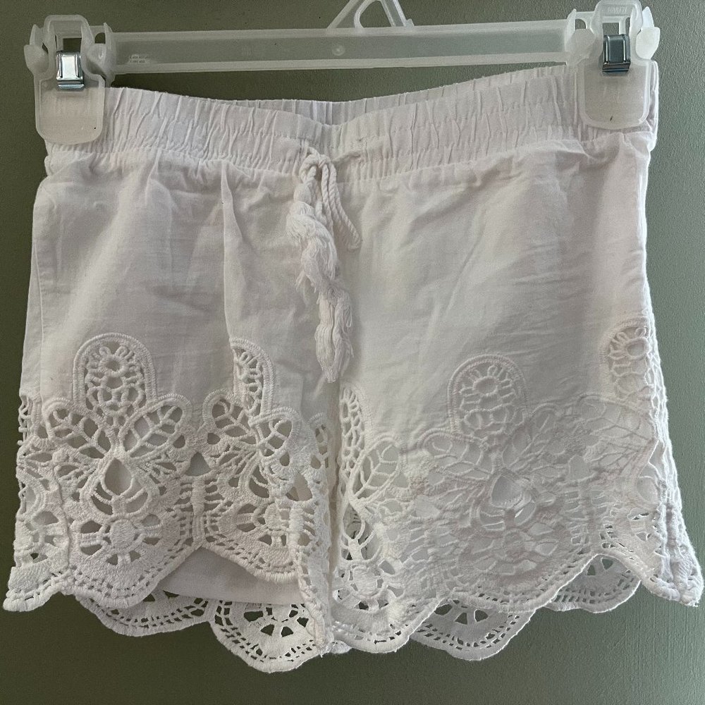 Girls white lace shorts